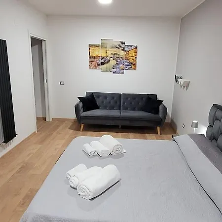 Apartment Luxury 23 *