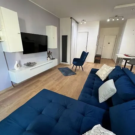 Apartment Luxury 23 *