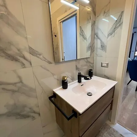 Luxury 23 Naples