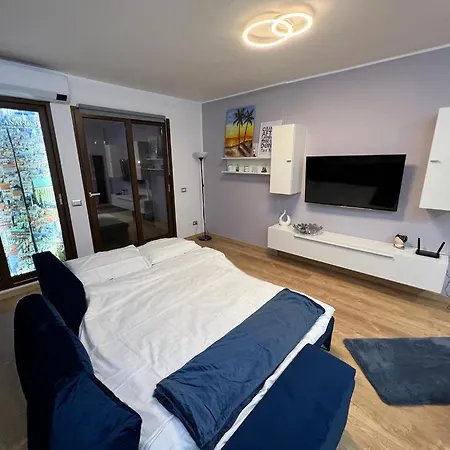Luxury 23 Apartament Neapol